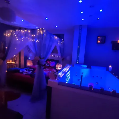 Loft En Baie De Somme Lecrin Romantique Avec Baignoire Balneo Privative Отель типа 