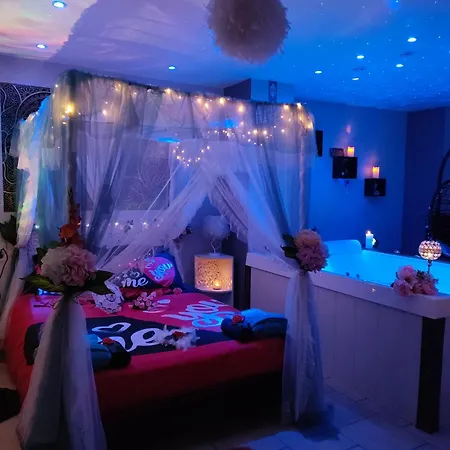 Loft En Baie De Somme Lecrin Romantique Avec Baignoire Balneo Privative 3*