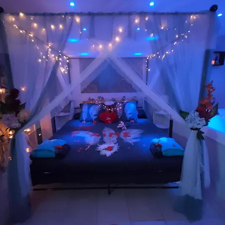 Loft En Baie De Somme Lecrin Romantique Avec Baignoire Balneo Privative Отель типа 